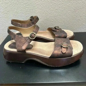 Dansko Lynnie brown leather platform sandals chunky heel woman’s sz 40
